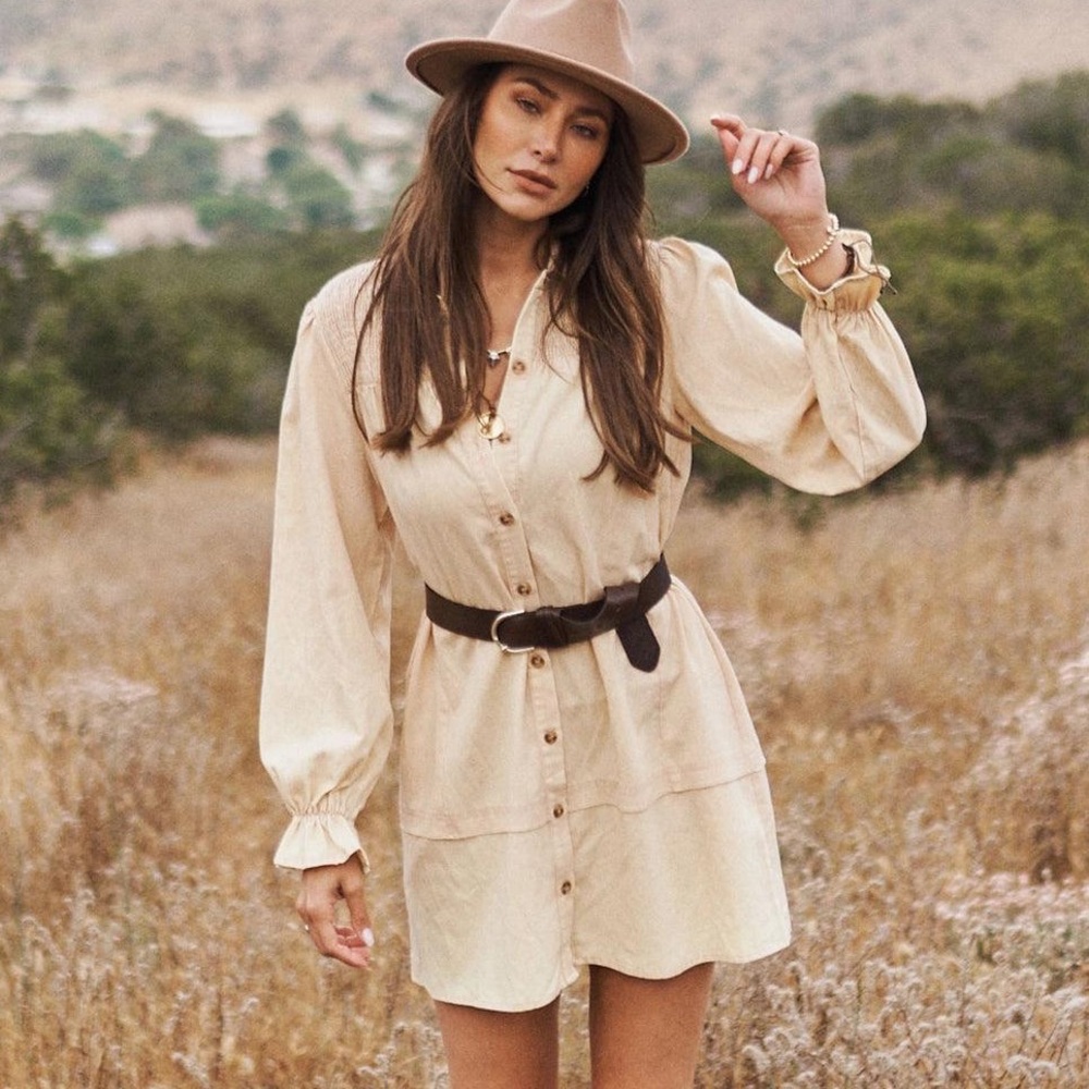✨ J.NNA Neutral Button-Down Shirt Dress ✨